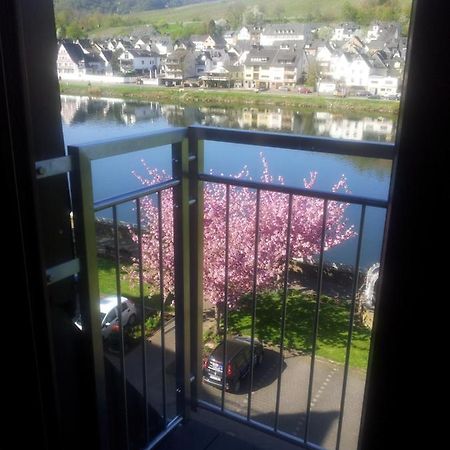 Pension Adelheid Moselhype&Wine Zell an der Mosel Bagian luar foto